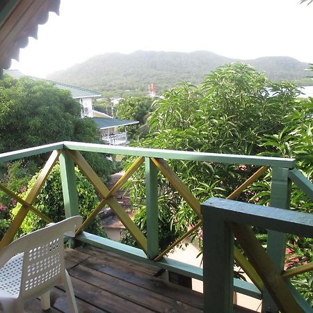 Hotel Flemming Tree Providencia Island Bagian luar foto