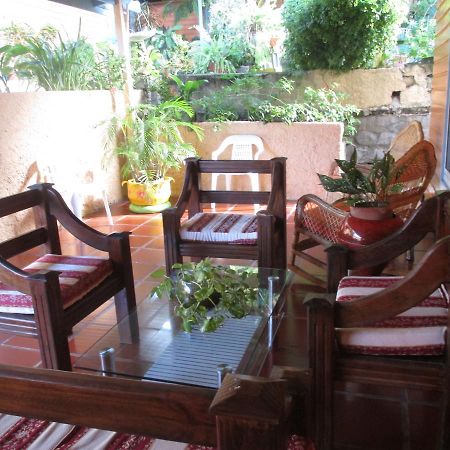 Hotel Flemming Tree Providencia Island Bagian luar foto